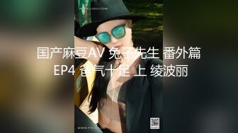 好身材俏脸美女在健身房遭遇偷拍 大奶美女不生气反而直接发骚主动舔肉棒乳交 全裸跑步机被干得嗷嗷叫