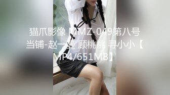 漂亮少妇 被两根大洋吊同时操骚逼和菊花 舔屁眼吃鸡巴 最后口爆吃精 满脸绯红 这下应该上下嘴都吃饱了