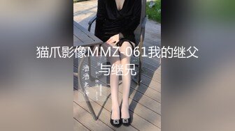 大神潜入女厕偷拍两个漂亮美女看到粉嫩的鲍鱼 走不动了非得撸撸才行