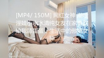 颜值不错的御姐小少妇露脸跟两个蒙面大哥激情3P啪啪，从沙发玩到床上吃奶玩逼各种抽插，后入爆草嘴里吃鸡巴