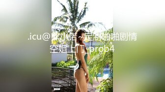 高挑长发白衣长裙女神，啪啪最投入的美女