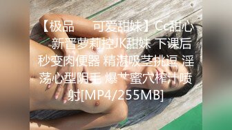 和哥们在家看看海角乱伦 这时穿着黑丝的表姐回来家里取东西...好兄弟最终没忍住