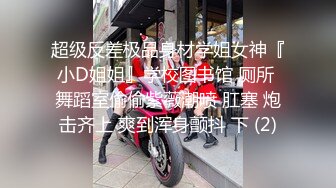 爱好摄影的老板古典主题房约了一位身材丰腴性感的公关女先拍人体写真