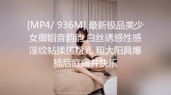 熟女阿姨 有点害羞 老拿手挡逼 被无套输出 鲍鱼有点黑