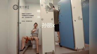 背著女友和她的美乳閨密偷偷開房.從床上幹到浴室去